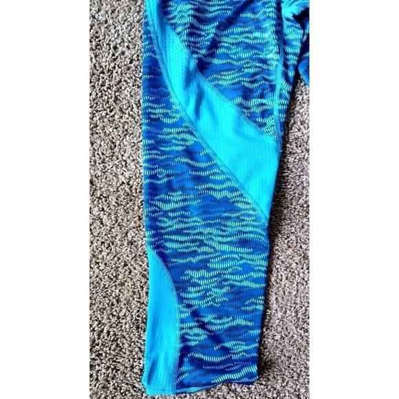 Nike Pro Hypercool Reflect Capri Leggings Women's Size Medium Blue Training - Picture 6 of 9